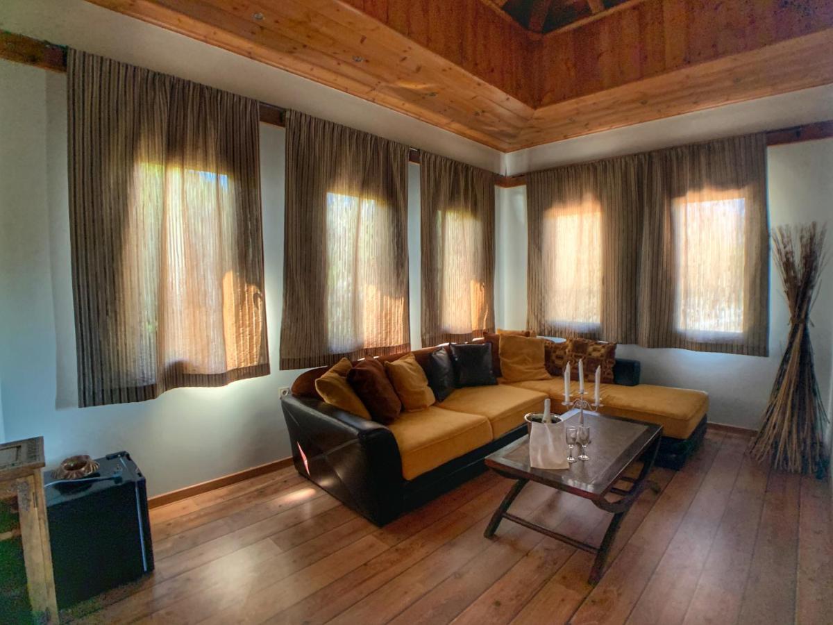 Hotel Apsis Emporio  Экстерьер фото